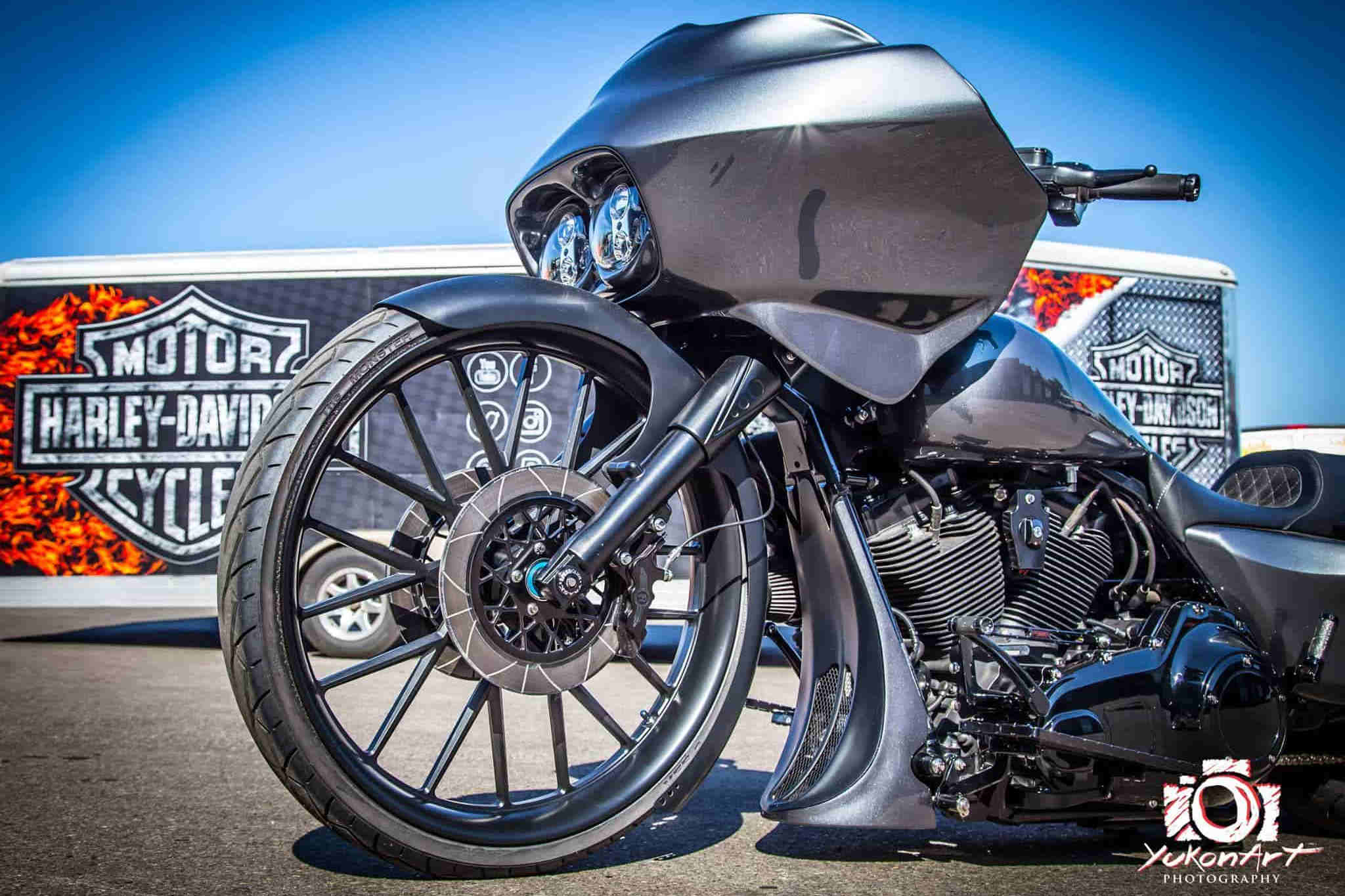 Road Glide® Custom
